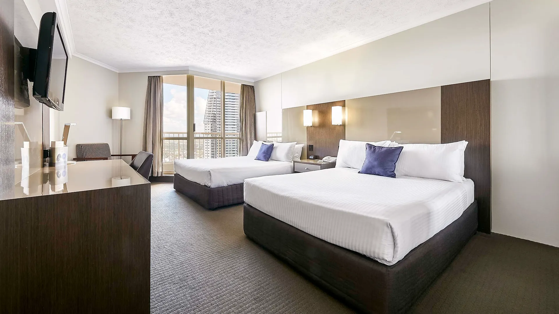 Novotel Surfers Paradise Голд-Кост